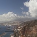 Blick nach Santa Cruz, der Teide versteckt sich hinter Wolken