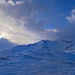 Das zweite Mal oben, und so was wie Sonne ist im Anzug. Dennoch ist es saukalt und stürmisch