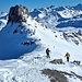 Kurzer Abstieg zum Skidepot