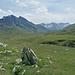 Aussicht von meinem Mittagspausen-Platz auf der Greina-Hochebene.