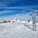 Eigenwilliges Gipfelkreuz mit dem Schneehühnerstock
