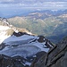 Die Kletterei am Grat zieht sich in die Länge, während die Wolken stetig dichter werden