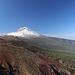 ein erster beeindruckender Blick zum Teide bei der Anfahrt