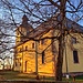 An der Kirche...