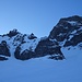 rechts die Normalroute (mein Aufstieg), links das Couloir (meine Abfahrt)