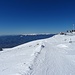 ...und mit einem weiten Blick auf die umliegende Bergwelt erreicht man unschwer...