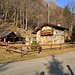 Donadivo, stupenda baita ed incrocio stradale per la Val Bodengo o per Alpe Orlo e Cermine