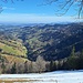 Von Kämmen wird das Tal hufeisenförmig umschlossen