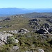 Blick vom Gipfel auf den Wanderweg