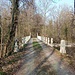 Per uscire dall’Isola del Turbigaccio, abbiamo attraversato questo ponte dove sull’altro lato del cancello (chiuso con una corda) sono posizionati dei cartelli di Proprietà Privata con divieto di accesso.