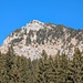 Rückblick zum Einstein (1866 m). Oben tummeln sich mittlerweile einige Leute.