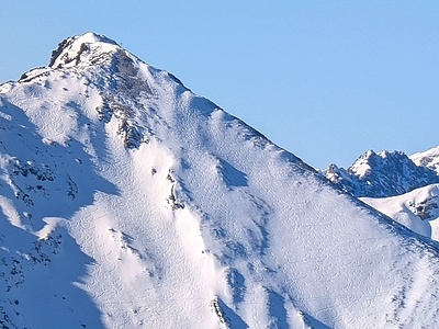 S-Schwung-Paradies Rohnenspitze (1990 m).