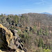 Ostroh/Rudolfův kámen - Ausblick am Gipfel. Rechts dürfte der Studenec zu sehen sein.