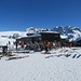 l' affollatissimo Rifugio Spinale