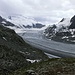 Hinter dem Glacier de Corbassière thront am Talende der Grand Combin
