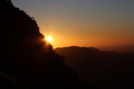 Die Topographie erfordert einen schrägen Sonnenaufgang.