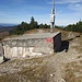 Westgipfel Brecherspitz mit Wetterstation auf Fundament vom Schlepplift (abgebaut)<br />Archivbild vom 26.Oktober 2017