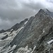 Direkt hinter dem Petit Vélan zieht ein recht wilder Grat hinauf zum Massiv des Mont Vélan