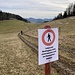 gekonnt, klassisch, bewegt sich [u Juergen] auf der Langlaufloipe