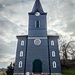 Die schmucke neoromanische Christuskirche in Schmerbach von 1851. Alles geschiefert, wie für Thüringen typisch.