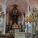 Im 18. Jahrhundert war der alte Kirchenbau baufällig geworden. Er musste abgerissen werden. Der Grundstein für den Neubau wurde am 15.10.1725 gelegt, Baumeister war Johann Georg Bierdümpfel aus dem nahen Goßmannsdorf, ein Steinhauer- und Maurermeister, vor allem aber ein ehemaliger Palier und Schüler des Würzburger Hofbaumeisters Joseph Greissing. Dessen Einflüsse sind an der Ostheimer Kirche bis heute zu erkennen.
