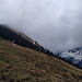 Bei P. 1432<br />Langsam senkt sich die Nebeldecke, am Schluss lag sie auf ca. 1500 m