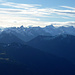 Im Südwesten dominieren die Gipfel des Rätikon, der höchste die [tour20935 Schesaplana 2964m]