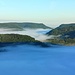Alb im Wolkenmeer. Wie Inseln liegen die Berge vor einem.