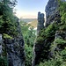 Felsgruppe an der "Via Kongo". Fast ein wenig wie im Elbsandsteingebirge, hier allerdings Jura-Kalkstein der Schwäbischen Alb.