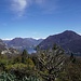 in lontananza a sinistra il San Salvatore