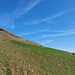 Rechts die Kuhtränke, hinten mittig die neue Hütte (nicht bewirtschaftet)