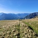 Hier sind die Spuren etwas ausgeprägter, hinten kann man den Gardaseeberge erkennen.