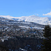 TAG 3 (2.3.) - بشري (Bisharrī): <br /><br />Aussicht vom Hotelbalkon übers وادي قاديشا (Wādī Qādīshā). Auf der gegenüber liegenden Talseite ist der Ort بقرقاش (Biqarqāsha) vor dem 2124m hohen   قرنة مار  سمعان  (Qurnah Mār Simʻān).