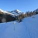 a destra si passa sotto il Bieteron, giro largo che passa dal Rifugio Arp; a sinistra la via più diretta che raggiunge l'Alpe Palasina