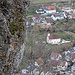 Tiefblick zur Alten Kirche Gerhausen. Das "Alte Kirchle" wurde um 1410/1411 erbaut.