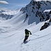 Neige parfaite dans la descente vers la gorge : les 2 pros du groupe s'en donnent à coeur joie. Jean-Marc