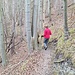 Im Auf und Ab auf einem horizontal verlaufenden Verbindungspfad zwischen Zimmerwiese und Panoramablick