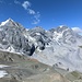 Beeindruckende Geologie: durch die Moränenlandschaft aus hellgrauem Kalkstein führt der Höhenweg im Übergang zur Hintergrathütte