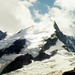 Von Grindelwald aus ein spitzes Felsdreieck, zeigt der Ochs nun seine leuchtende Firnflanke.