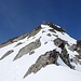 Der Schlussaufstieg zum Gänderhorn erfordert einige beherzte Klettergriffe.
