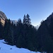 Apere Hänge des Bärensoolspitz - gleichwohl war der Tierberg zumindest der vordere Teil mit dem Bergwanderweg auch bereits aper