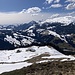 es zeigen sich wieder apere Flächen auf em Weg hinunter zur Alp auf Mittlistgfäl
