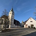 Spontan biege ich kurz zum Kirchplatz von Bohlingen ab. Im Runden Turm hinten haben meine Frau und ich vor fast genau 10 Jahren geheiratet. Morgen dann exakt. Die Zeit vergeht! Damals waren paarende Störche im Nest ;).