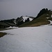 Noch recht viel Schnee in der Flanke zur Tälispitze
