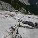 Tiefblick vom Abstieg im ostseitigen Plattenriss der Arnplattenspitze