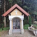 Kapelle am Waldrand bei Freundorf