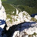 Abstiegsrinne/Felsversatz Kante Nordabbruch Stellen I und II/UIAA