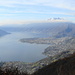 Erster Blick auf den Lago von einem Aussichtspunkt kurz vor Monti di Motti