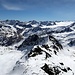 Rechts Krummgampental, links Riffeltal, geteilt durch die Krummgampenspitzen