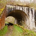 Überführung der alten Bahnstrecke über den Ruisseau d'Auze *